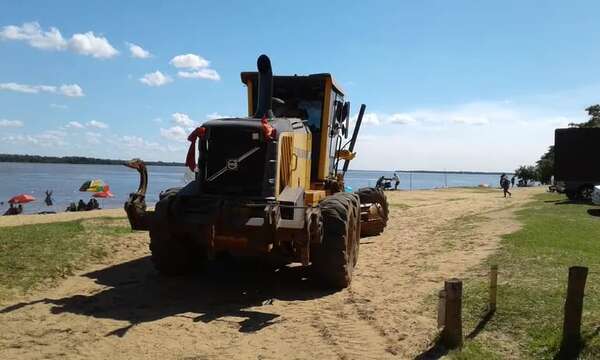 Realizan mejoras en playa de Ayolas - Nacionales - ABC Color