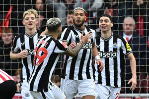 Versus / Almirón, con asistencia y gran rendimiento en la victoria del Newcastle ante el Sunderland