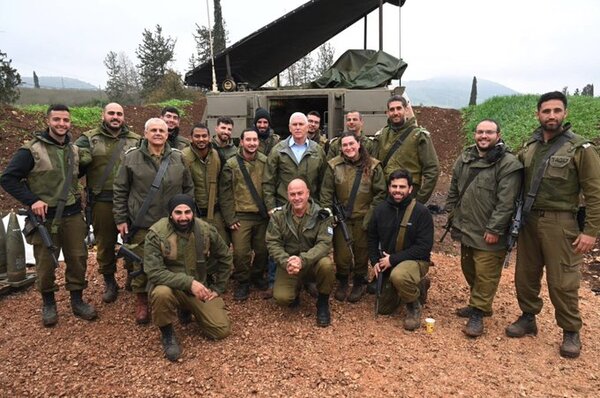 Mike Pence visita a soldados israelíes: “Los estadounidenses están con ustedes”