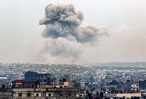 Israel sigue con los bombardeos en Gaza y la tensión crece en frontera con Líbano