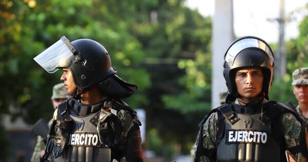La Nación / Clan Rotela, aislado y custodiado por personal militar y policial
