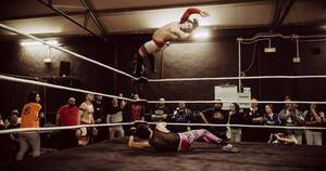 La Nación / El wrestler paraguayo que se abre camino en España