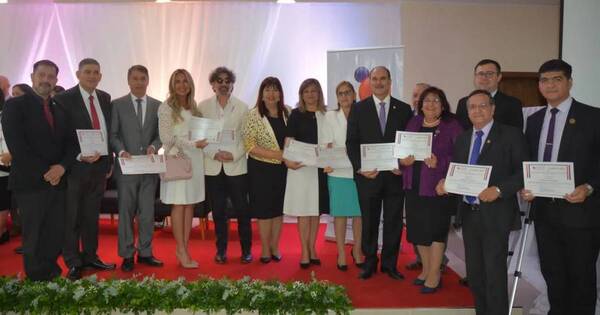 La Nación / La ANEAES acredita tres cursos de posgrado