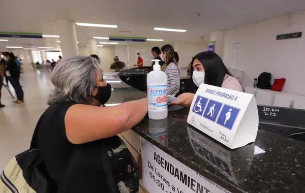 Casi 90 mil consultas nocturnas destacan mayor acceso a la atención médica - ADN Digital
