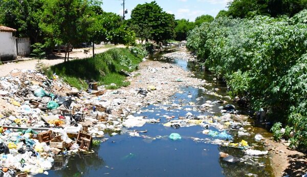 Mades notificó a Municipalidad de Asunción por contaminación de arroyo - .::Agencia IP::.