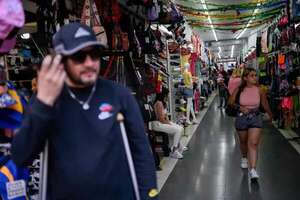 Fuerte caída del consumo en el inicio de la era Milei en Argentina - Mundo - ABC Color