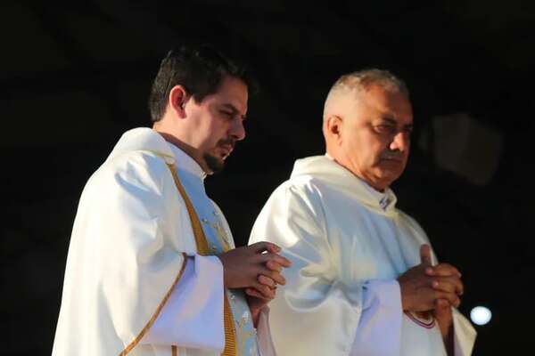 Caacupé: presbítero Burgos pidió llevar la fe a la política - Nacionales - ABC Color