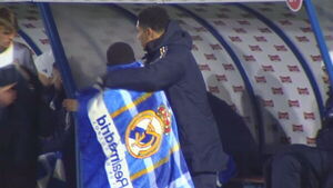 El amable gesto de Jude Bellingham con un 'pasapelotas' durante la Copa del Rey - Unicanal