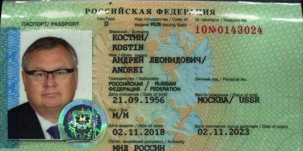 Niegan aterrizaje a avión ruso: magnate sancionado hizo misteriosa “visita” en era Abdo
