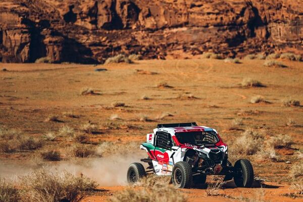 Santos experimenta dificutades y baja peldaños en la clasificación del Dakar - La Tribuna