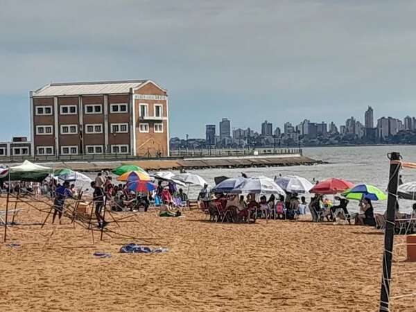 VIDEOS: Susto en Playa San José en Encarnación - Nacionales - ABC Color