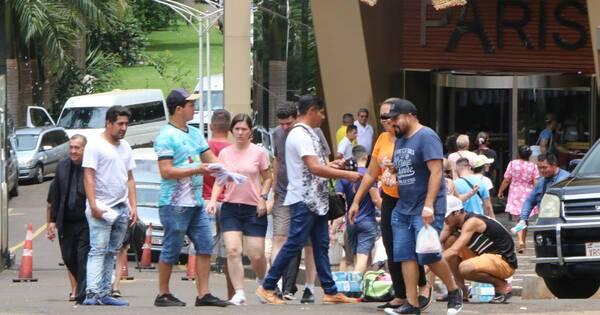 La Nación / Comercio de CDE: afirman que 2023 fue de superación del periodo prepandémico