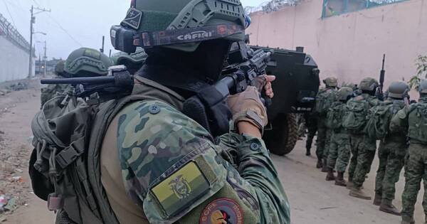La Nación / Gobierno de Ecuador despliega operativo militar en peligrosa cárcel