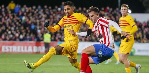 El Barcelona ganó en Barbastro por la Copa del Rey; el Villarreal sufrió un apagón