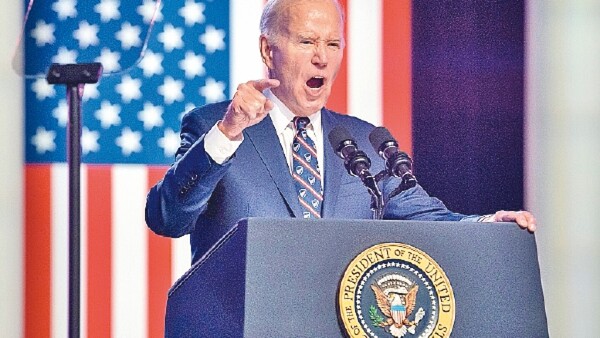 Biden lo tilda de nazi y de ser amenaza para la democracia