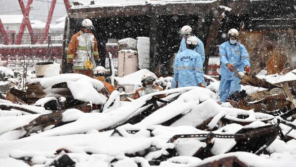 Unos 300 desaparecidos y 168 muertos en el terremoto de Japón una semana después