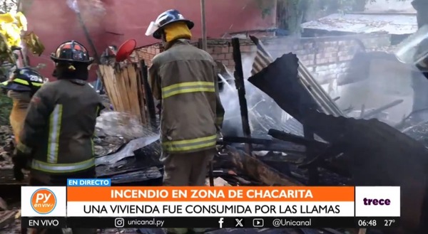 Chacarita: vivienda quedó reducida a cenizas tras incendio - trece
