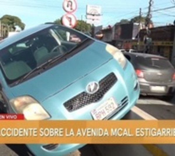 Giro a la izquierda sin semáforo causó accidente en Fernando - Paraguay.com