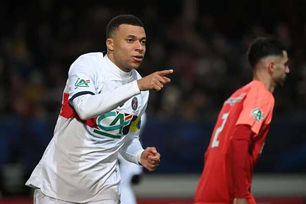El entorno de Mbappé niega que el jugador haya firmado nada para el futuro - Fútbol Internacional - ABC Color