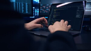 Fuerzas Armadas emite alerta roja y advierte sobre posibles efectos de una infección por ransomware