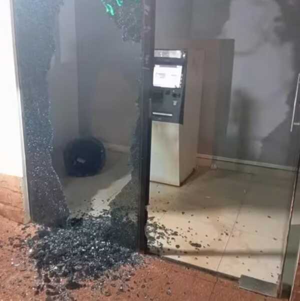 Nuevo intento de robo de cajero automático, esta vez en Carlos Antonio López | 1000 Noticias