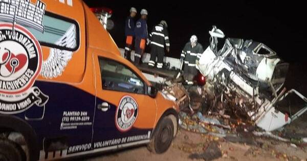 La Nación / Choque deja 25 muertos en Bahía
