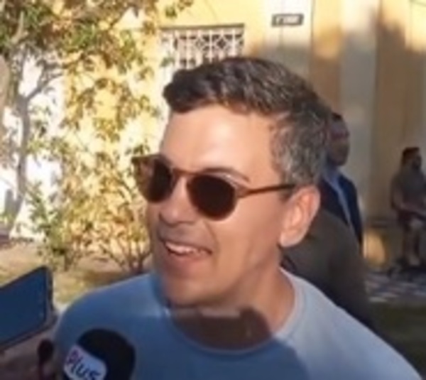 Peña sigue sin ver nepotismo y critica a quienes lo denuncian - Paraguay.com