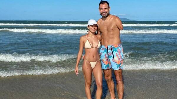 ¡Expelotero de amores jey con una veinteañera!