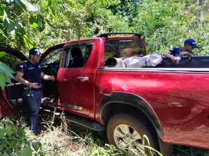 Recuperan camioneta robada en San Rafael del Paraná