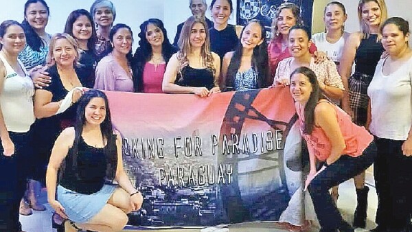 Fans de Alejandro Sanz, muy activas esperando a su ídolo