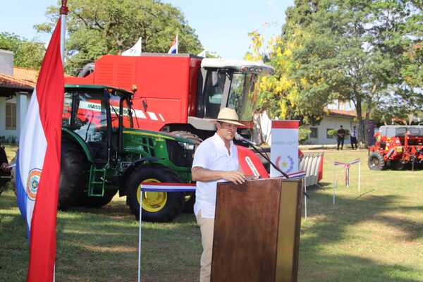 Paraguay realiza inversi贸n en innovaci贸n agr铆cola apuntando a un pa铆s autosustentable - Revista PLUS