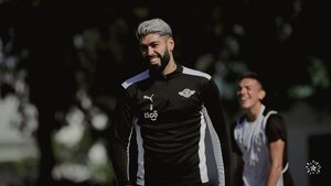 Alexander Barboza, nuevamente albinegro