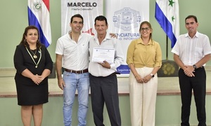 Culminó ciclo de capacitación profesional en la FPUNA