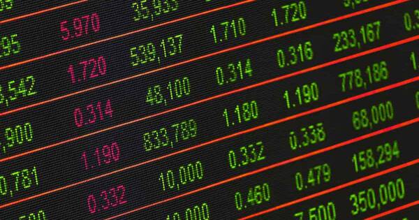 La Nación / Volumen negociado en bolsa supera los USD 5.000 millones en 2023