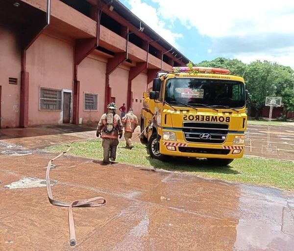 CELADOR MUERE CALCINADO DURANTE INCENDIO EN DEPÓSITO DE UN COLEGIO - La Voz del Norte