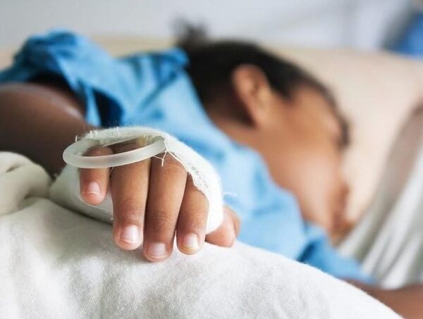 Nueve niños en terapia intensiva por sospecha de dengue en el Hospital Pediátrico Acosta Ñu · Radio Monumental 1080 AM