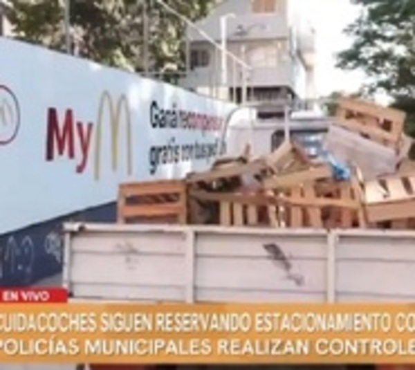 Segunda semana de Parxin y cuidacoches siguen "reservando" lugares - Paraguay.com