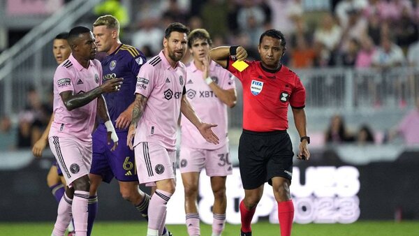 Posible huelga de árbitros amenaza el inicio de la MLS | 1000 Noticias