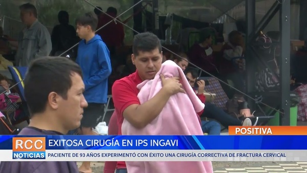 Un paciente de 93 años experimentó con éxito una cirugía correctiva de fractura cervical
