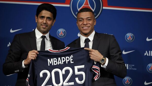 Al Khelaifi dice que tiene un "pacto entre caballeros" con Mbappé