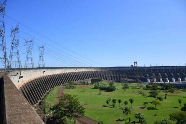 Itaipú Brasil deberá distribuir 31 puestos entre 21 mil postulantes - Economía - ABC Color