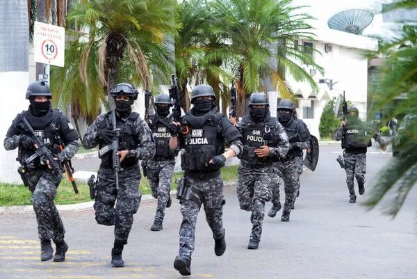 Setenta detenidas por atentados y actos terroristas en Ecuador - Mundo - ABC Color