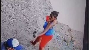 Adicta robó varios helados a punta de un feroz cuchillo