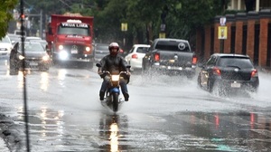 Fuertes tormentas con vientos de 100 km/h se esperan desde hoy miércoles