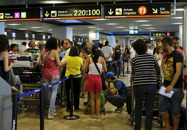 PARAGUAYOS EN ESPAÑA DENUNCIAN ESTAFA MASIVA DE AGENCIA DE VIAJES - La Voz del Norte
