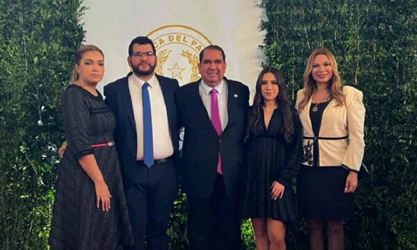 Escrachan a esposa de senador envuelta en escándalo de nepotismo en Concepción – Prensa 5