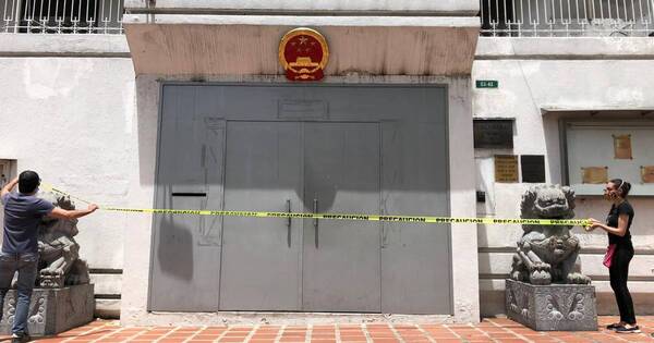 La Nación / China cierra embajada en Ecuador ante conflicto armado