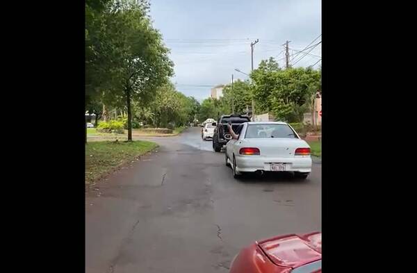[VIDEO] Despiden a su kapé fallecido con cachaca: "a él le habría gustado"