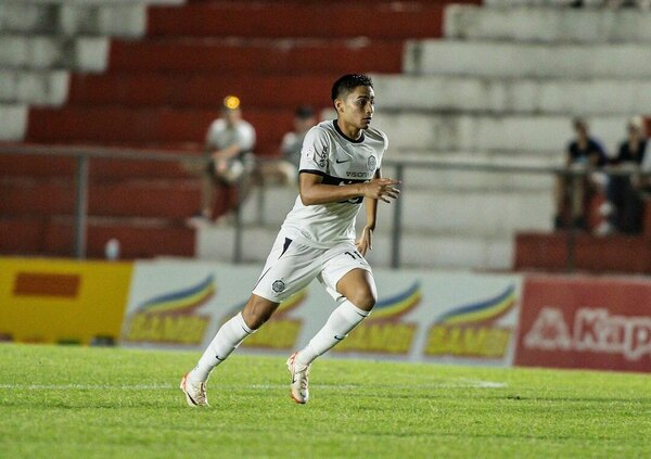 Versus / El impensado nuevo rol del juvenil Sebastián Quintana en Olimpia