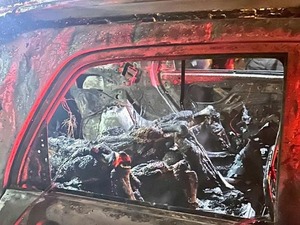 Hallan vehículo con tres personas calcinadas en Ecuador